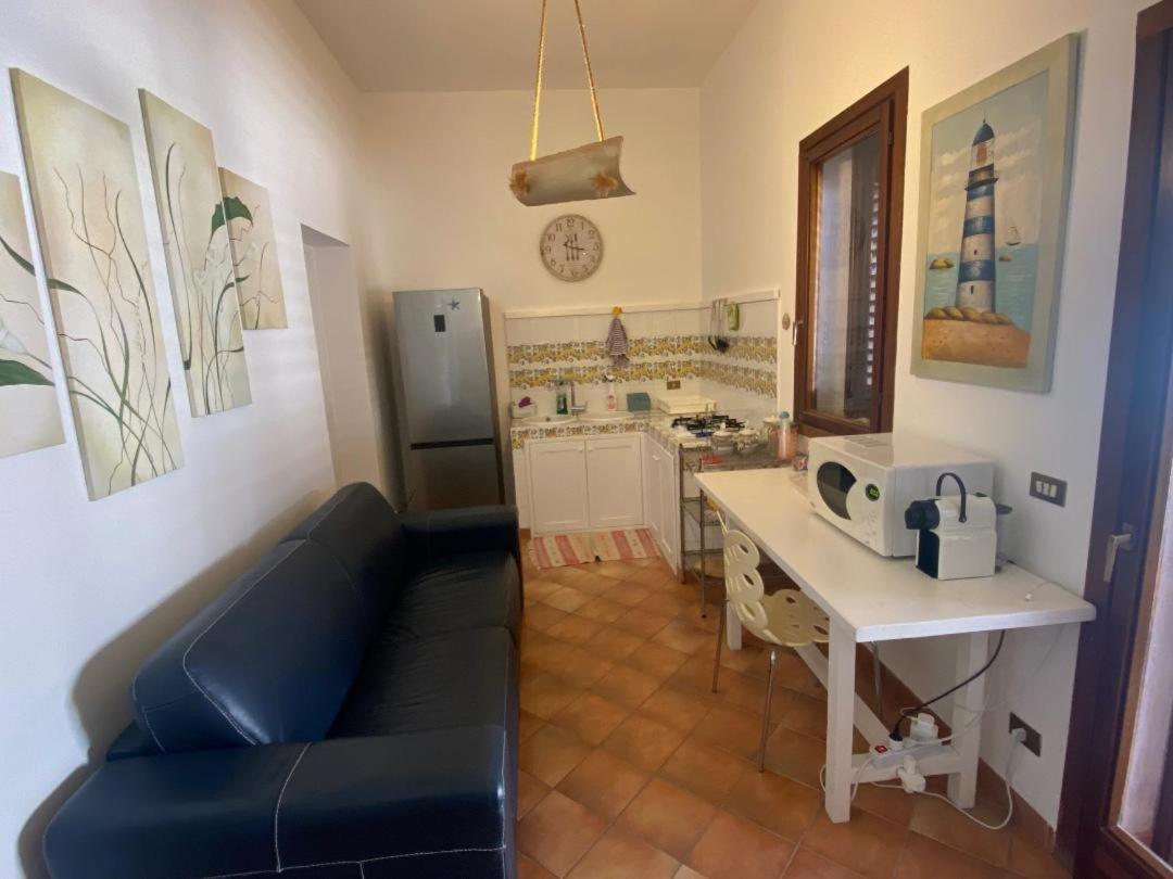 Apartment With Terraces And Private Jacuzzi - San Vito 400M From Beach San Vito Lo Capo Exterior foto