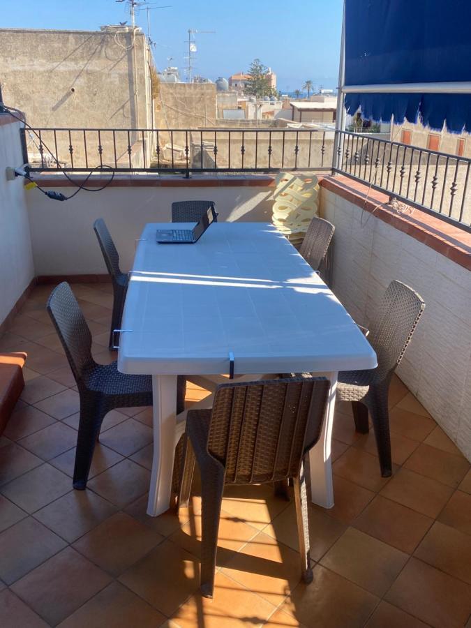Apartment With Terraces And Private Jacuzzi - San Vito 400M From Beach San Vito Lo Capo Exterior foto